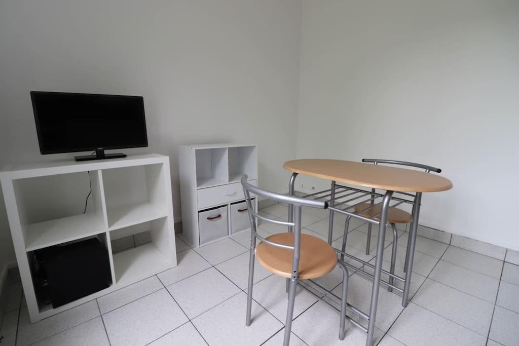Montrouge 1 Bedroom Flat 30M2 - المظهر الخارجي الصورة